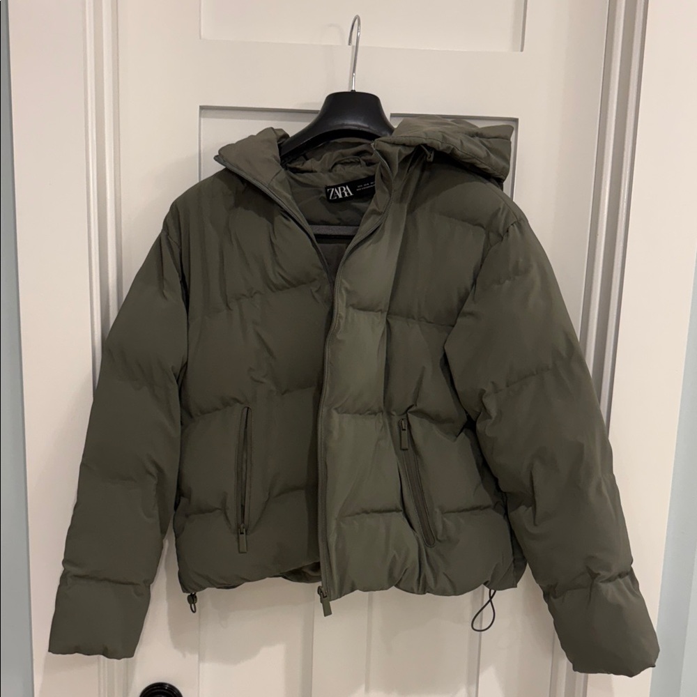 Zara Women’s cropped Khaki Puffer Jacket
